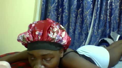 lunah_kitty online show from 12, 5, 2026