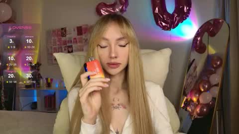 Luna online show from 24, 11, 2025