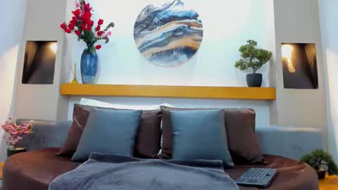 Luna online show from 13, 10, 2025