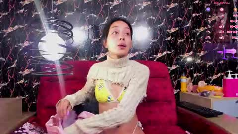 Snapshot of lunaixmoon_ chatting on 19, 7, 2026 Luna online show from 19, 7, 2026