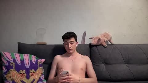 LunaPica online show from 31, 1, 2025