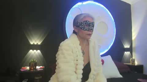 lunamisteriosa_ online show from 20, 9, 2025