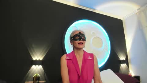 lunamisteriosa_ online show from 23, 10, 2025