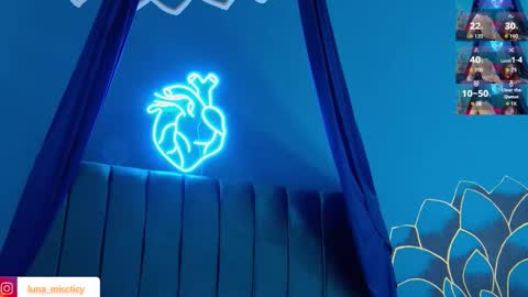 Luna online show from 30, 10, 2025