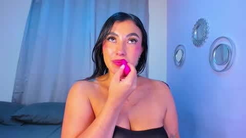 Luna  online show from 12, 3, 2025