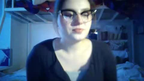 Snapshot of lunamoody chatting on 26, 9, 2025 lunamoody online show from 26, 9, 2025