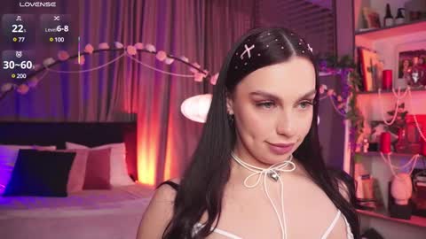 Luna  next streams Mon Fri Sat Sun 8pm-5am gmt0 online show from 12, 2, 2025