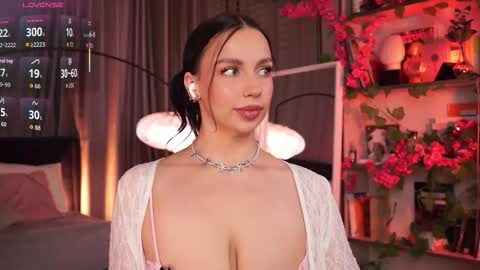 Luna  next streams Mon Fri Sat Sun 8pm-5am gmt0 online show from 29, 9, 2025