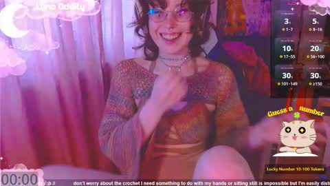 Snapshot of lunaoddity chatting on 14, 12, 2025 Luna online show from 14, 12, 2025