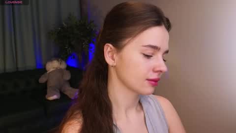lunaolivia_ online show from 6, 2, 2026