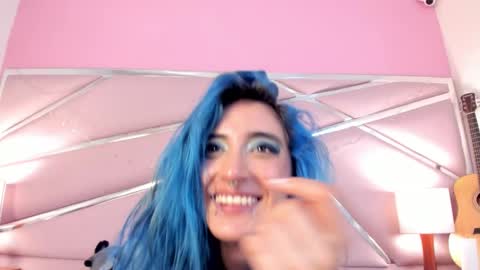 Luna Page online show from 22, 2, 2025