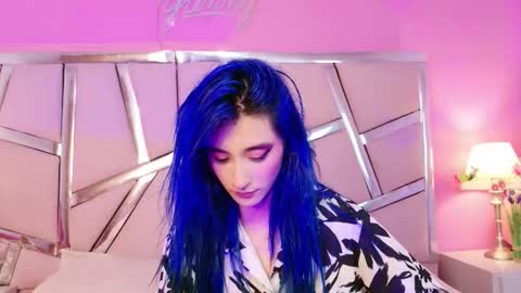 Luna Page online show from 23, 9, 2025