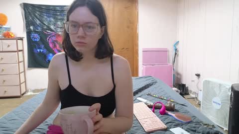 lunaquinn45 online show from 22, 12, 2024