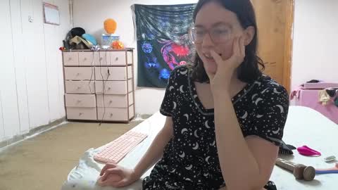 lunaquinn45 online show from 28, 12, 2024