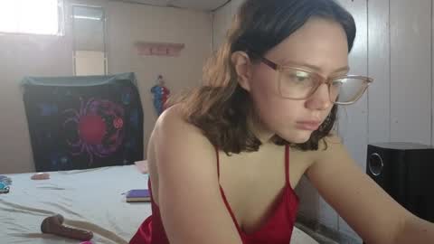 lunaquinn45 online show from 21, 1, 2025