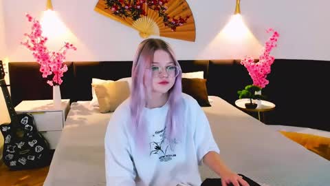 lunariafox online show from 22, 3, 2026