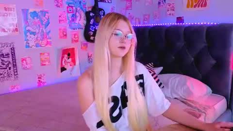 Snapshot of lunariafox chatting on 14, 7, 2026 lunariafox online show from 14, 7, 2026