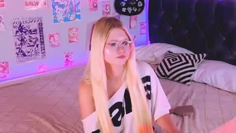 Snapshot of lunariafox chatting on 28, 7, 2026 lunariafox online show from 28, 7, 2026