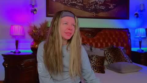 Snapshot of lunarishi chatting on 16, 1, 2026 Luna Rishi online show from 16, 1, 2026