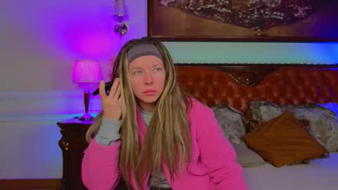 Snapshot of lunarishi chatting on 17, 1, 2026 Luna Rishi online show from 17, 1, 2026