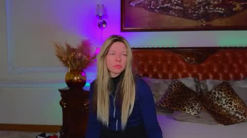 Snapshot of lunarishi chatting on 8, 2, 2026 Luna Rishi online show from 8, 2, 2026