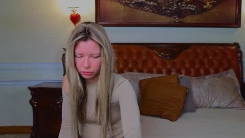 Snapshot of lunarishi chatting on 14, 2, 2026 Luna Rishi online show from 14, 2, 2026