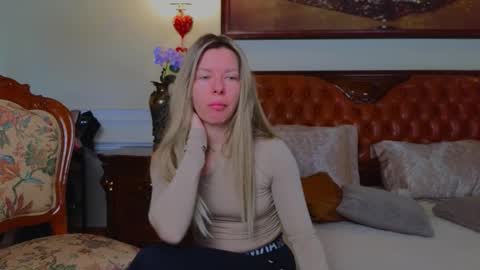 Snapshot of lunarishi chatting on 17, 2, 2026 Luna Rishi online show from 17, 2, 2026