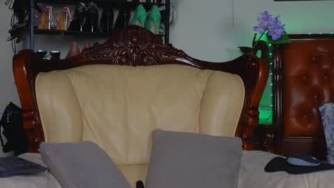 Snapshot of lunarishi chatting on 4, 4, 2026 Luna Rishi online show from 4, 4, 2026