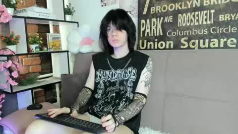 Snapshot of lunaroffset chatting on 2, 6, 2026 Matthew online show from 2, 6, 2026