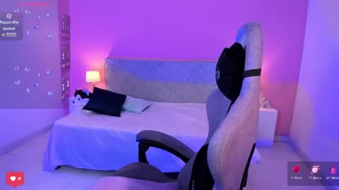 Snapshot of lunarose5 chatting on 30, 1, 2025 Luna online show from 30, 1, 2025