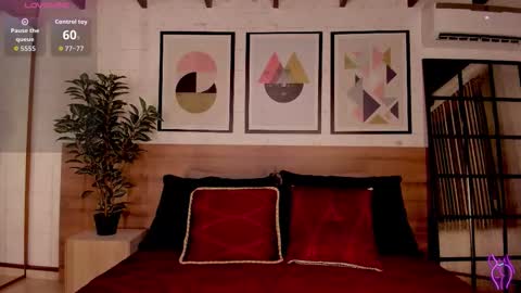 Luna Ruso  online show from 10, 11, 2025