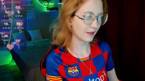 Snapshot of lunaterry chatting on 18, 6, 2026 lunaterry online show from 18, 6, 2026
