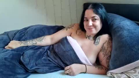 Luna  powered by bitch dust online show from 16, 12, 2024