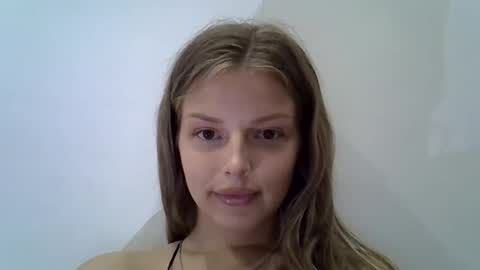 Snapshot of lunav7 chatting on 23, 9, 2025 Luna online show from 23, 9, 2025