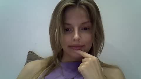 Snapshot of lunav7 chatting on 25, 9, 2025 Luna online show from 25, 9, 2025
