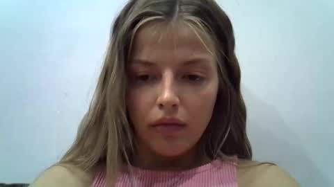 Snapshot of lunav7 chatting on 8, 10, 2025 Luna online show from 8, 10, 2025