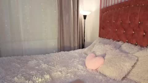 lunavelvet7 online show from 18, 4, 2026