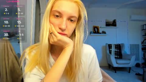 Snapshot of lunawhitex chatting on 7, 7, 2026 Luna online show from 7, 7, 2026