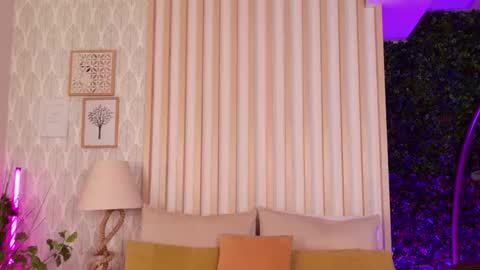 Snapshot of lunawills_ chatting on 9, 11, 2025 Luna online show from 9, 11, 2025