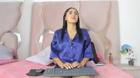 Snapshot of lunaxht chatting on 23, 10, 2025 lunaxht online show from 23, 10, 2025