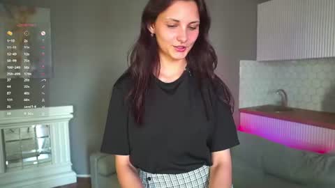 Snapshot of lunnadreams chatting on 21, 7, 2026 Luna online show from 21, 7, 2026