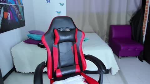 Snapshot of lunoox_ chatting on 22, 11, 2025 LunoxLili online show from 22, 11, 2025