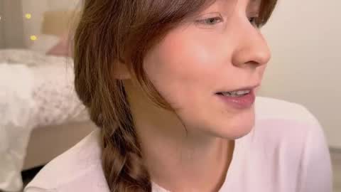 lunoria online show from 18, 12, 2025