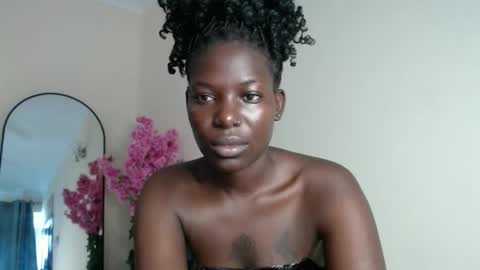 luo_queen online show from 28, 2, 2026