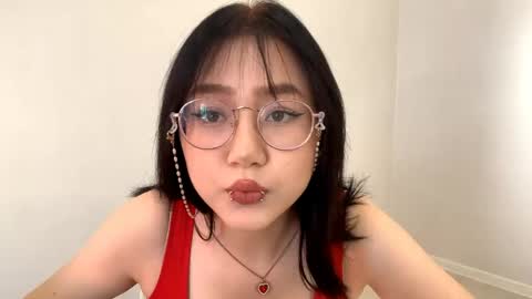 Snapshot of lupefaulker chatting on 30, 4, 2026 Roxie online show from 30, 4, 2026