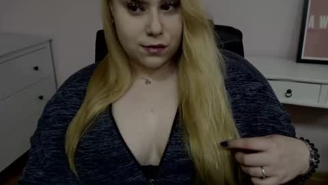 Hailey online show from 6, 10, 2025