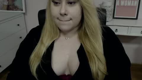 Hailey online show from 12, 3, 2026