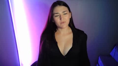 lushlolly online show from 10, 1, 2025