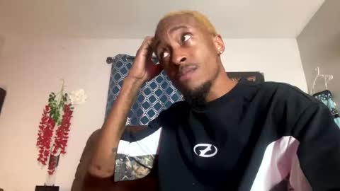 Snapshot of lust_j chatting on 26, 11, 2025 LUST online show from 26, 11, 2025