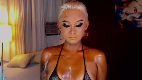 Snapshot of lustfulltrans chatting on 25, 5, 2026 AdriannaFowks online show from 25, 5, 2026